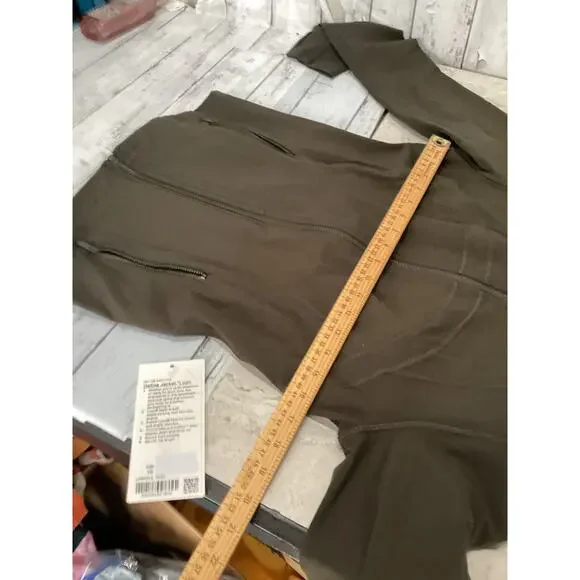 Lululemon Athletica Women's Define Track Jacket Luon  Slim Fit Size 10 - Picture 4 of 5